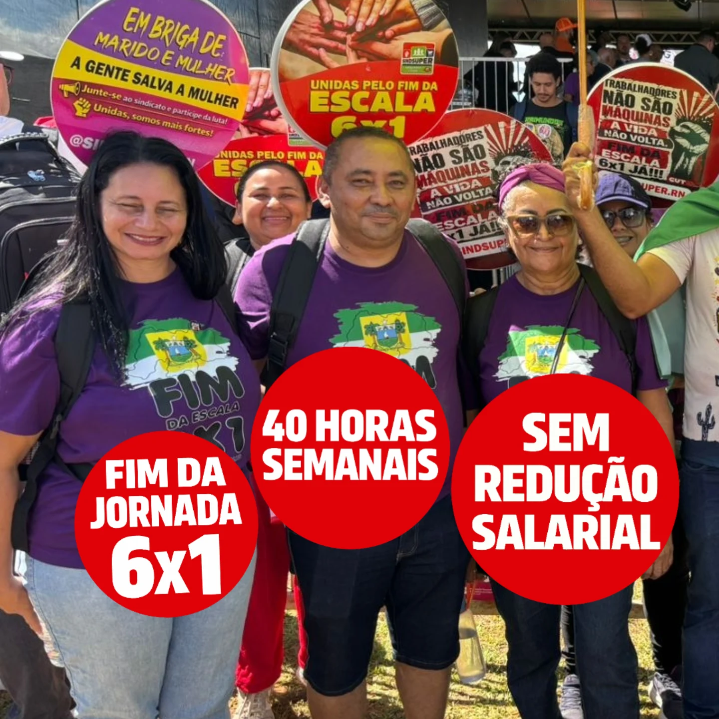 Trabalhadores defendendo 40 horas semanais sem redução salarial